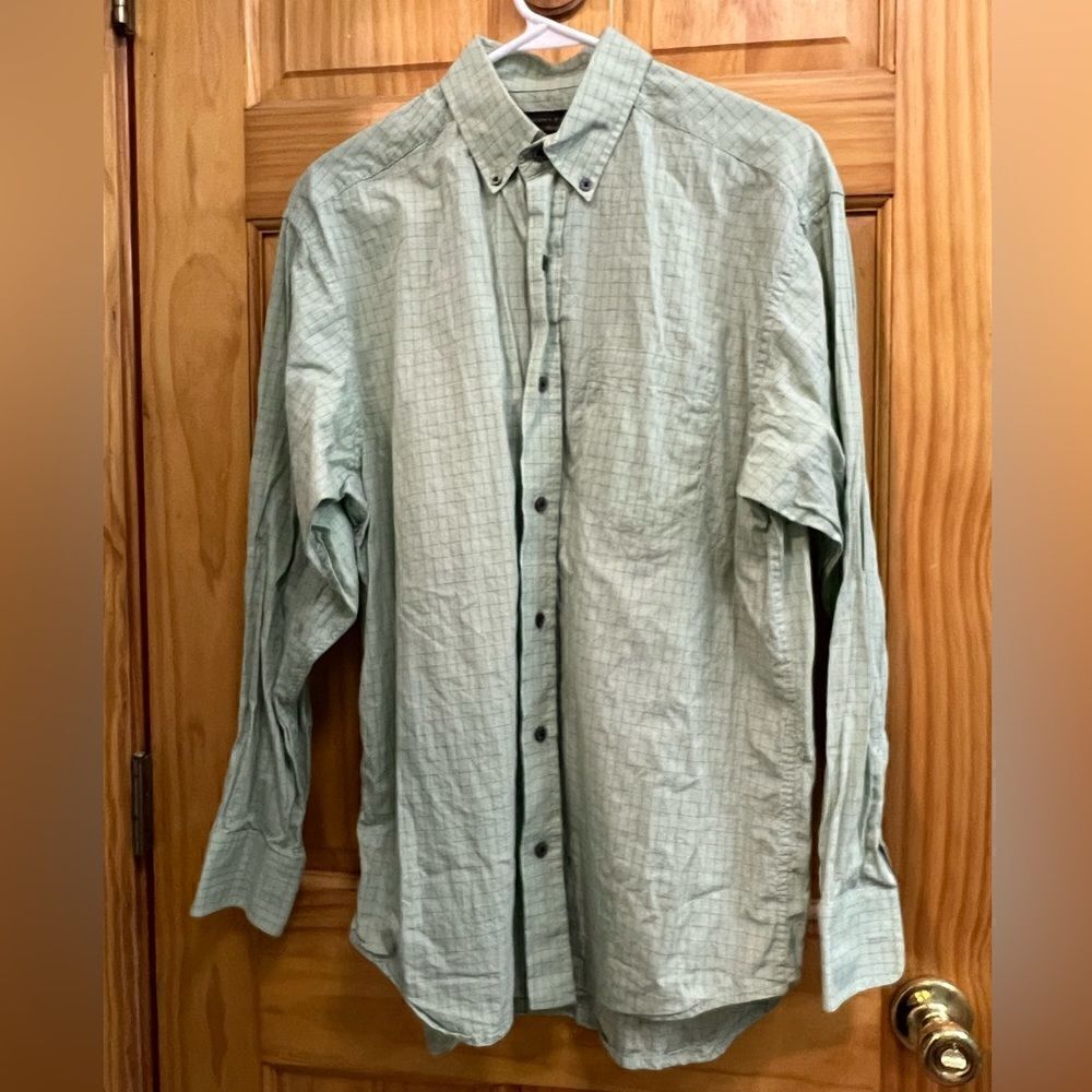 Banana Republic men’s relaxed fit size M light green check button down shirt